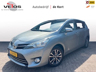 Toyota Corolla Verso 1.6 VVT-i, 7 Persoons, Trekhaak, Panoramadak, Parkeersensoren, Dakdragerset, Camera, Cruise, etc...