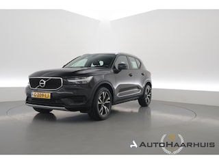 Volvo XC40 1.5 T3 Momentum Pro | RIJKLAAR!! | Cruise Contr. | Trekhaak | Camera | All Season | Apple CarPlay | Navi