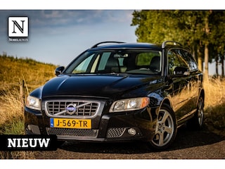 Volvo V70 2.5FT Kinetic |Memory |Leder |Trekhaak |Automaat