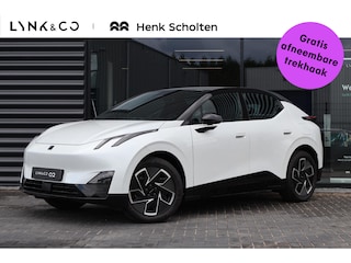 Lynk & Co 02 Core 66 kWh | 1600KG Trekgewicht | Stoelverwarming | Apple CarPlay | Android Auto | Achteruitrijcamera | Panoramadak | Elektrische Achterklep | Keyles Entry | Regensensor |