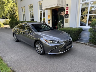 Lexus ES 300h Preference Line Business