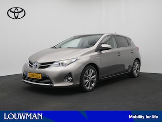 Toyota Auris 1.8 Hybrid Executive | Panoramadak | Parkeersensoren V+A | Stoelverwarming