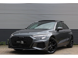 Audi A3 Sportback 35 TFSI 3x S-Line | Panoramadak | RS Zetels | Standkachel | Apple carplay | Blackoptik | Elektrische kofferbak |