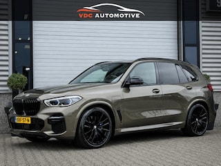 BMW X5 xDrive45e m Sport Manhattan | Trekhaak | Laser | Comfort Access | 22 " Zwart | HeadUp | DealerOnderhouden | BTW | Onderhoudscontract | 93 Procent Accucapaciteit SOH