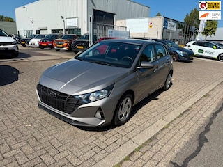 Hyundai i20 1.2 MPI Comfort, Navi, Camera, Stoel/Stuur verwarming, Dealer auto