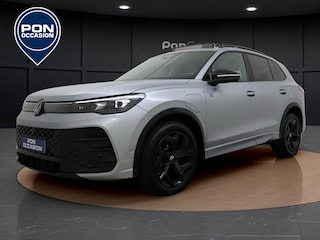 Volkswagen Tiguan 1.5 eHybrid R-Line | Pano Dak | Head-up Display | 360 Camera | Harman Kardon | Side Assist | ACC | Elek. Achterklep | Stuur-/Stoelverwarming | 19'' |
