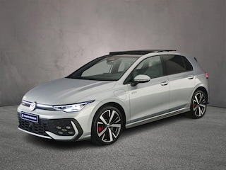 Volkswagen Golf GTE 1.5 TSI eHybrid 272pk DSG Automaat Trekhaak, 360 camera, Lederen bekleding, Panoramadak, LED matrix koplampen, Adaptive cruise control