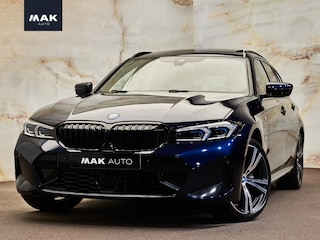 BMW 3-serie Touring 330e xDrive M Sport , M stoelen, pano, 19", tr.haak, keyless, carbon, memory, LED-kopl.