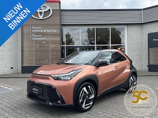 Toyota Aygo HYBRID 115 ENVY NIEUW EN DIRECT LEVERBAAR!! LED PARK-SENSOREN KEYLESS STOELVERW APPLE/ANDROID CLIMA AD-CRUISE NAVI