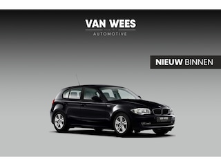 BMW 120i Executive | NL auto | Cruise control | 170 pk | Sportstuur | Navigatie Professional | Bluetooth | Regensensor | Lichtpakket | PDC | Climate control | Middenarmsteun