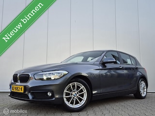 BMW 118i CORPORATE LEASE AUTOMAAT/LED/BLUETOOTH/KEYLESS