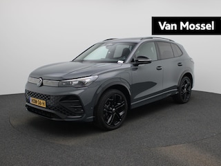 Volkswagen Tiguan 1.5 eHybrid R-Line Edition 204 PK| Origineel Nederlands | 1e Eigenaar | Panoramadak | Navigatie | Stoelverwarming | Stuurwielverwarming | Achteruitrijcamera