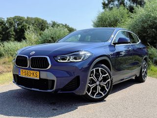 BMW X2 XDrive25e High Executive Automaat / M-Pakket | Apple CarPlay-Android Auto / Leder / Stuur-/Stoelverwarming / 19" Velgen /