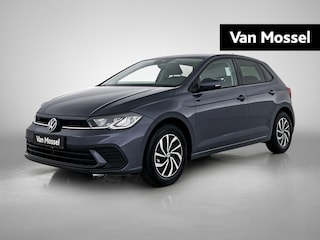 Volkswagen Polo 1.0 TSI Life Edition 95 PK | Navigatie | Camera | Apple Carplay draadloos | Android Auto draadloos | | Keyless access | Stoelverwarming | Climate Control | Digital Cockpit | Adaptive Cruise Control | LED koplampen | Ruiten getint | Telefoon draadloos laden |