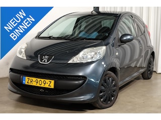 Peugeot 107 1.0-12V XR