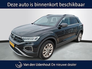 Volkswagen T-Roc 1.5 TSI Life Edition | Multimedia Pakket | Camera | VERWACHT
