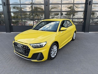Audi A1 Sportback 30 TFSI S-Line Carplay / Led