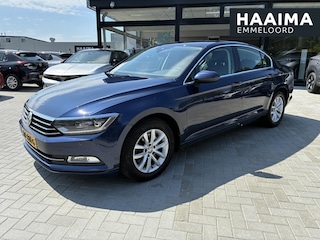 Volkswagen Passat 1.8 TSI Business Edition R Automaat | Climate control | Achteruitrij camera | Navigatie | Elektrisch Pakket | Afneembare Trekhaak | Ergo-Comfort stoel | Parkpilot | LM-Velgen | LED Verlichting
