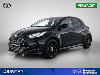 Toyota Yaris 1.5 Hybrid GR Sport + | BTW voertuig | Dealer onderhouden | JBL | Head-Up Display | Stoel+stuurverwarming | Dodehoek detectie | Parkeersensoren voor+achter |