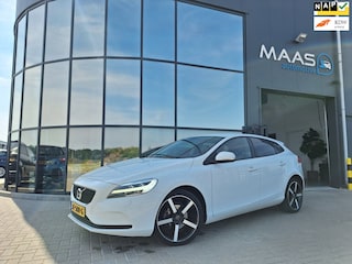 Volvo V40 2.0 D2 Momentum LEDER|NAVI|CAMERA|DEALER OH