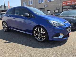 Opel Corsa 1.6 Turbo OPC 207Pk Panoramadak Navi CarPlay Leder Climate Cruise Ctr Stoel+Stuurverwarming