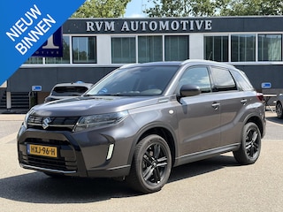 Suzuki Vitara 1.5 Hybrid Select 1E EIGENAAR | ORIGINEEL NEDERLANDSE AUTO | RESTERENDE FABRIEKSGARANTIE T/M 07-2035 | ADAPTIVE CRUISE CONTROL | STOELVERWARMING | ACHTERUITRIJCAMERA