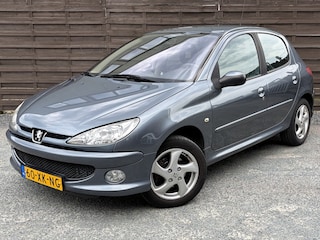 Peugeot 206 1.6-16V Air-line 5DRS / Airco / Nieuwe APK / NAP