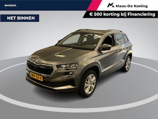 Skoda Karoq 1.5 TSI ACT 150pk DSG Business Edition · Camera · Inklap. Trekhaak · Keyless · Stuur- & Stoelverwarming · Apple/Android Car Play · ACC · Garantie t/m 02-07-2028 of 100.000km