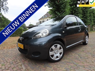 Toyota Aygo 1.0-12V Comfort Elec.Pakket Stuurbekrachtiging Trekhaak ***Zuinige Auto***