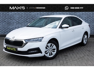 Skoda Octavia 1.0 TSI Ambition | Navigatie | Apple Carplay | Android Auto | Parkeersensoren | Cruise Control | Climate Control | Stoelverwarming | Privacy Glas | LED Koplampen | Lichtmetalen Velgen