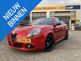Alfa Romeo Giulietta 1.7 TBi QV Launch Edition | Rosso Competizione lak | Panoramadak |