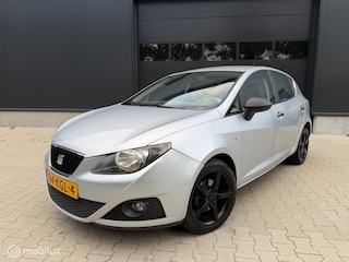 Seat Ibiza 1.2 Club Airco NAP I Weinig Km I APK I Trekhaak