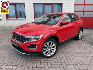 Volkswagen T-Roc 1.5 TSI SPORT / NAVI / CAMERA / PDC