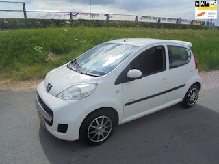 Peugeot 107 1.0 benzine 5 deurs airco lmv 134.000km