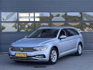 Volkswagen Passat VARIANT 1.5 TSI BUSINESS I AUTOMAAT I NAVIGATIE I P-CAMERA I ADAPTIVE CRUISE CONTROL