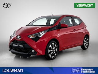 Toyota Aygo 1.0 VVT-i x-play | Apple CarPlay/Android Auto | DAB | Achteruitrijcamera | Airco | Velgen | Elektrische ramen voor | Elektrisch verstelbare spiegels |