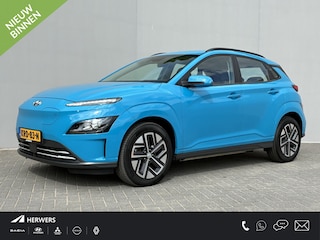 Hyundai Kona EV Comfort 39 kWh / SOH 100% / Fabrieksgarantie t/m 04-2028 / Dealer Onderhouden / Stoelverwarming / Apple Carplay/Android Auto / Achteruitrijcamera / 1-fase /