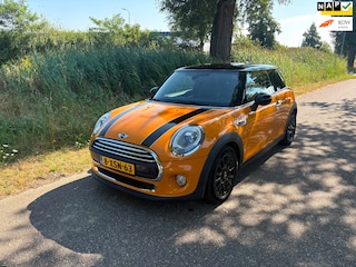 Mini Cooper 3-Deurs 1.5 First Born Edition Airco Cruise Navi