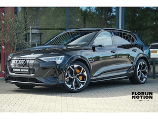 Audi e-Tron S quattro 95 kWh | Pano | RS-stoelen | HUD | Bang & Olufsen | Memory | Stoelverwarming voor en achter | 360 camera | Luchtvering | Camera mirror | Ambient