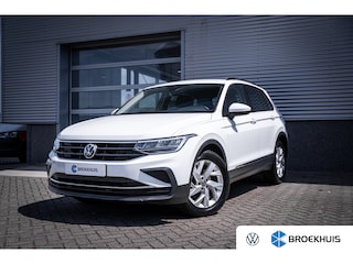 Volkswagen Tiguan 1.5 150PK TSI DSG Life | Achteruitrijcamera | Cruise control adaptief met Stop&Go | Elektrisch bedienbare achterklep met sensorsturing