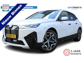 BMW iX xDrive40 Executive 77 kWh | SoH 100% | Incl. 12 maanden Garantie | 360° Camera | Elektrisch verstelbare stoelen/stuurwiel | Dodehoekdetectie | Stoelverwarming | Elektrische kofferbakklep | Draadloze telefoonlader | Keyless entry/start | 22 Inch LMV | Origineel NL Auto | NAP |