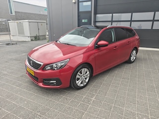 Peugeot 308 SW 1.2 PureTech Blue Lease Executive,Airco,Navi,Cruise control,Parkeer sensoren,Panoramadak