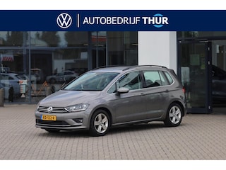 Volkswagen Golf Sportsvan 1.4 TSI Business Edition 150PK / 110kW, Verwarmbare voorstoelen, ErgoActive bestuurdersstoel met massagefunctie, navigatie, Xenon verlichting, trekhaak, parkeersensoren voor en achter (PDC), multifunctioneel lederen stuurwiel, cruise control, elektrisch verstel-, verwarm- en inklapbare buitenspiegels, bluetooth telefoonvoorbereiding, 2-zone climatronic, reservewiel etc.