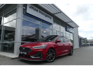Ford Focus 2.3 EcoBoost ST-X MAXTON, PANO, ADAPT. ONDERSTEL, ADAPT. CRUISE, CLIMA, NAVI, CAMERA, PDC V&A, APPLE CARPLAY/ANDROID AUTO, BLIS, KEYLESS, ELEKT. STOELEN, 45.842KM