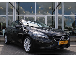 Volvo V40 T4 180PK Automaat Momentum | Org. NL | Trekhaak | PDC V+A | Climate control | 17" LMV | Bluetooth |