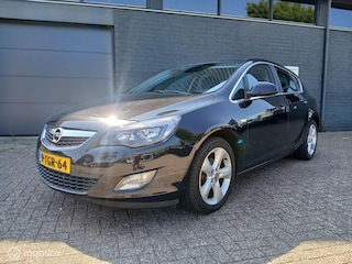 Opel Astra 1.4 Turbo Sport/Dealer onderhouden/140PK