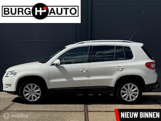 Volkswagen Tiguan 1.4 TSI Sport&Style 4Motion - 2E EIGENAAR - TREKHAAK - EL. SCHUIF/PANORAMADAK - NAVI - CRUISE CONTROLE - ECC - LM VELGEN - NAP - NL AUTO - NIEUWE APK BIJ AFLEVERING -