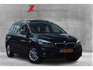 BMW 2-serie Tourer 218i Centennial High Executive 7p. Nederlandse auto 164057 NAP 7 PERSOONS panoramadak Head up display le bekleding pdc sportstoelen leren bekleding lmv voice command