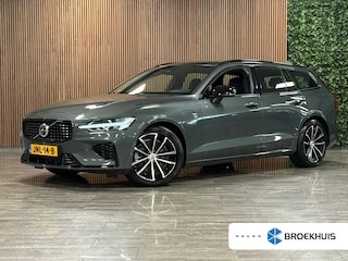 Volvo V60 T8 AWD Recharge Plus Dark | Trekhaak | Harman Kardon | Adaptieve Cruise Control | Stoelverwarming voor+achter | Stuurwielverwarming | 360 Camera | Pilot Assist | BLIS Dode Hoek Detectie | Elektrische voorstoelen geheugen | Lederen bekleding | Zitting verlenging voorstoelen | Lederen dashboard | Google Infotainment | Keyless Drive | Parkeersensoren voor+achter | Privacy Glass | Elektrisch bedienbare achterklep | DAB Radio | Apple Carplay/Android Auto | Volvo On Call met mobiele App functie | Forest Lake Metallic |