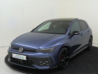Volkswagen Golf 1.5 eHybrid GTE | SoH 98% | Panoramadak | Trekhaak | Achteruitrijcamera | Head-up display | Lederen bekleding ‘Vienna’ | Black style | Keyless | Adaptieve demping |